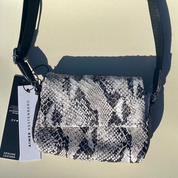 NWT Aimee Kestenberg Cross Body Snakeskin Embossed Leather Bag Black and… - Picture 3 of 8